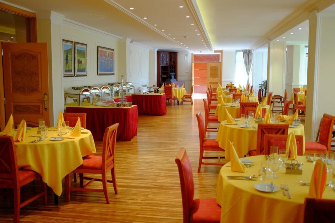 Abyssinia Renaissance Hotel Addis Ababa Exteriör bild